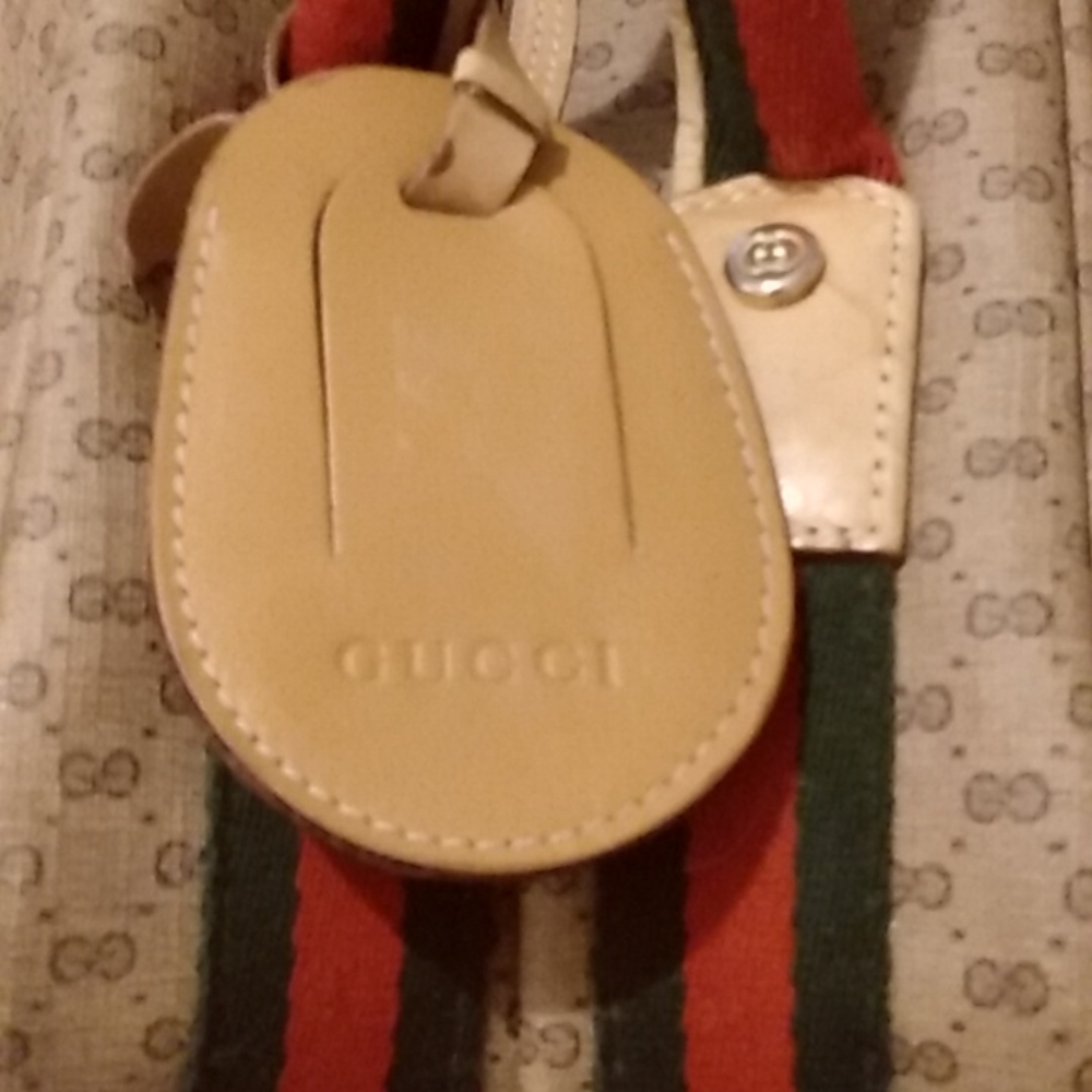 Vintage Gucci monogram vinyl canvas, carry on suit case. - Picture 6 of 6